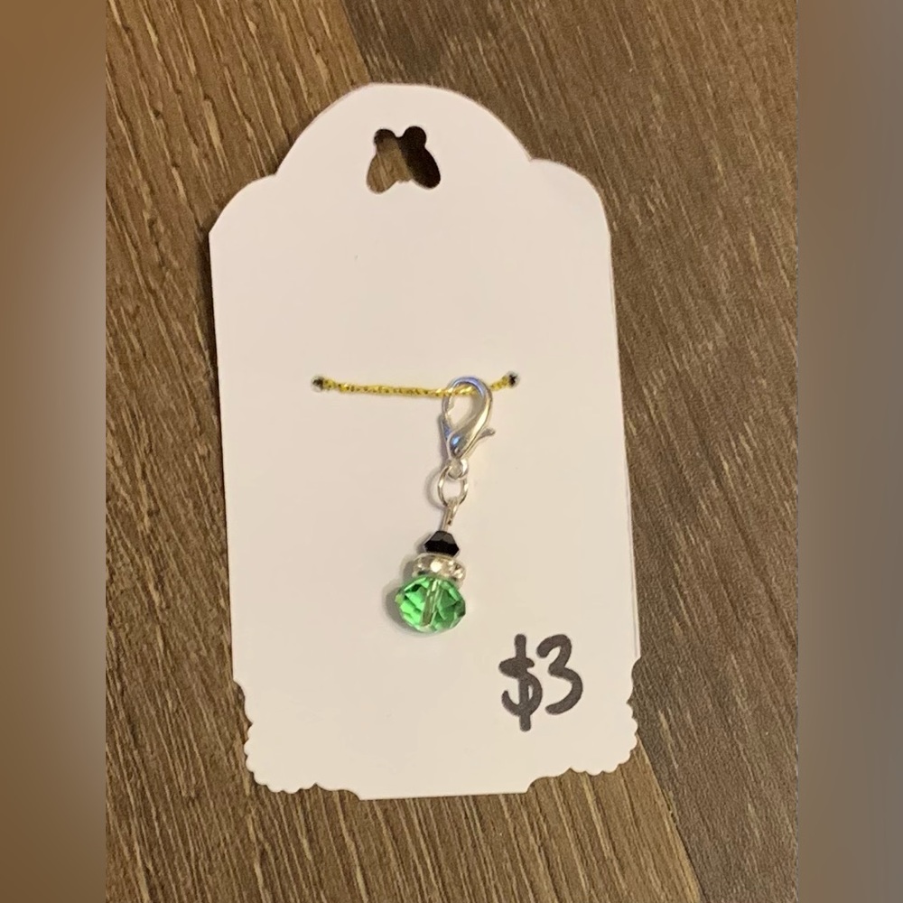 Stitch markers. For knitting and crochet. Handmade. Lobster clip. Witch